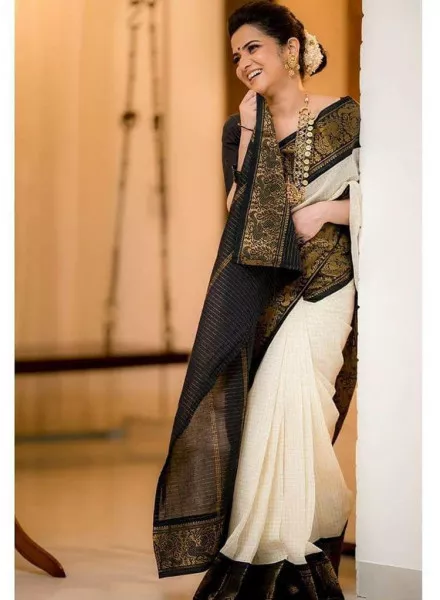 Buy Vine Pattern Golden Sequins Black Silk Lehenga Choli Set Online from  Designer Lehenga Choli for ₹2,990.00