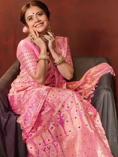 Devoleena Bhattacharjee Gorgeous Look in Baby Pink Lichi Silk Saree