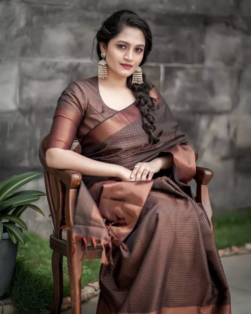 Buy online Women's Solid Coffee Brown Colored Saree With Blouse from ethnic  wear for Women by Riva for ₹999 at 79% off | 2024 Limeroad.com