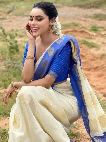 Off White Kanchipuram South Indian Saree with Blue Color Weaving Border