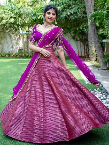Royal Blue Silk Bridal Lehenga at Rs 1999 in Surat | ID: 20777743412