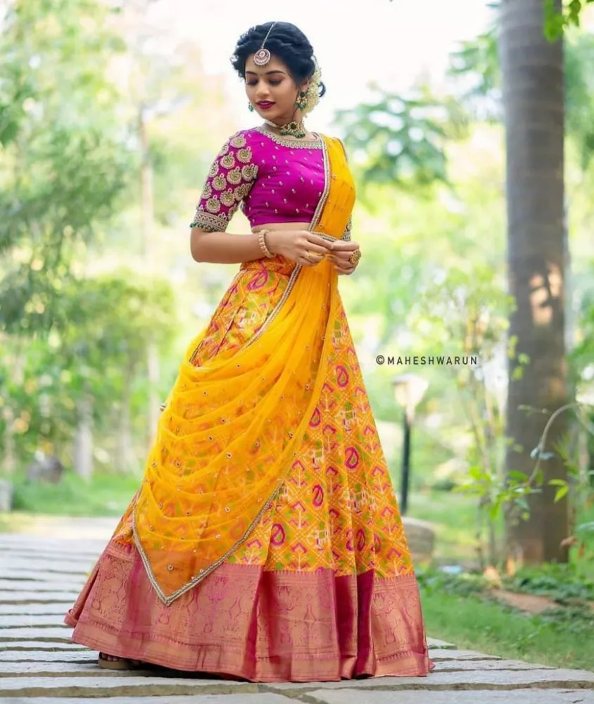 Vasoya Overseas's Women's Kanjivaram Indian Traditional Silk UnStitched Lehenga  Choli With Blouse And Dupatta Half Saree BLACK : Amazon.in: Fashion