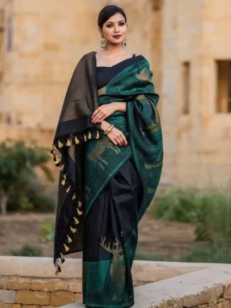 Green Soft Lichi Silk Saree With Zari Work and Beautiful Pattern