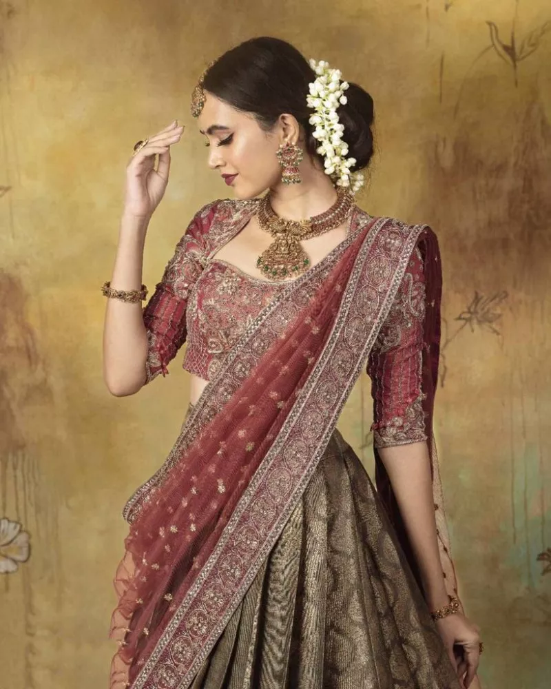 Pin by swa roopa on lehenga | Wedding blouse designs, Half saree lehenga,  Party wear indian dresses