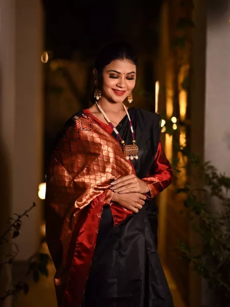 Black Color Saree in Lichi Silk With Red Designer Pallu and Blouse