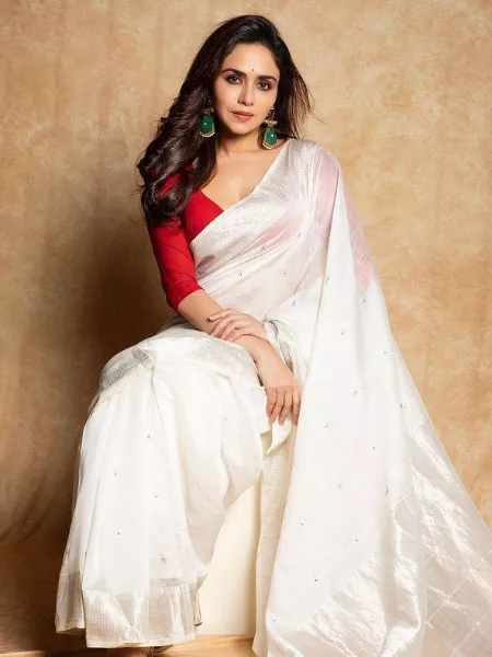 20 Banarasi Saree Blouse Designs Latest & Unique for Your Silk Sarees-sgquangbinhtourist.com.vn