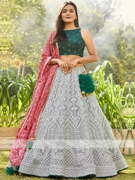 Buy Green Blouse And Lehenga Velvet Embroidery Panna Qurbat Bridal Set For  Women by Torani Online at Aza Fashions.