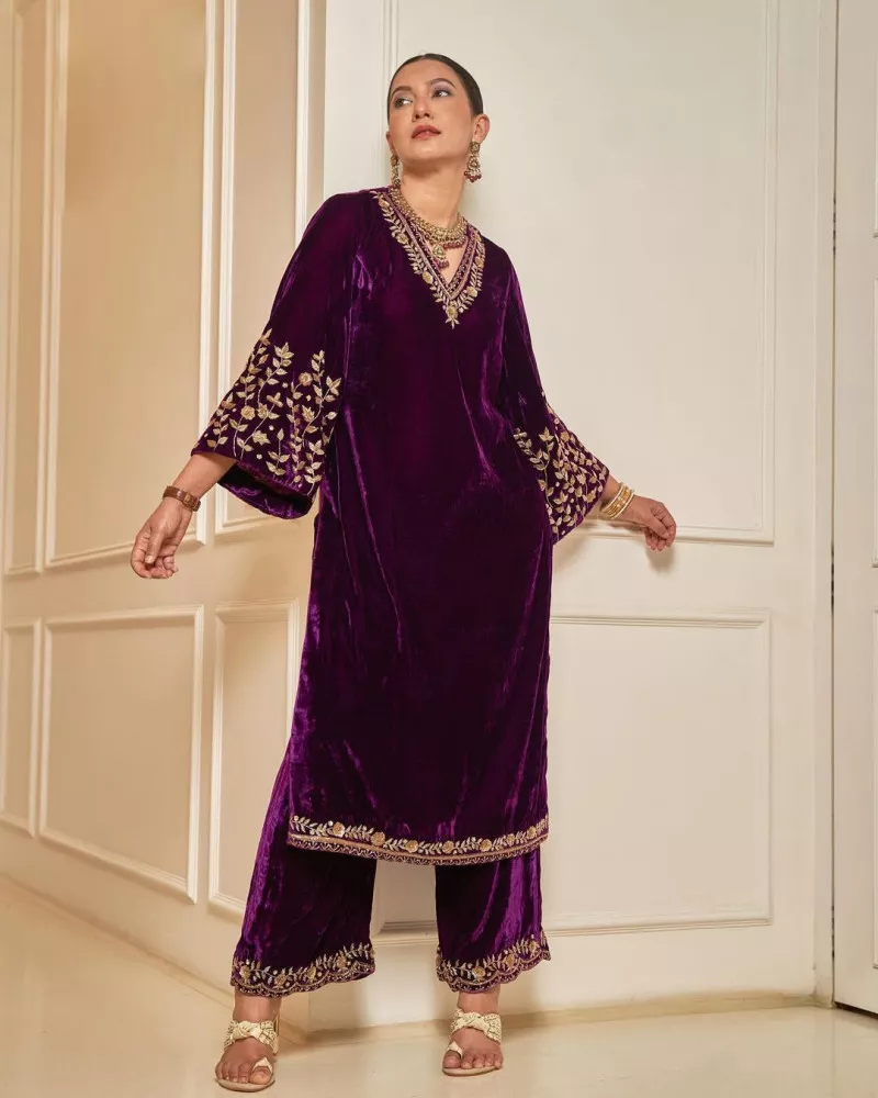  Velvet Embriodered Plus Size Pakistani Stitched Salwar