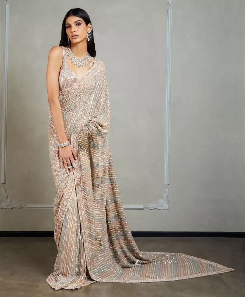 Saree : Buy Designer Sarees for Women Online on Aza Fashions