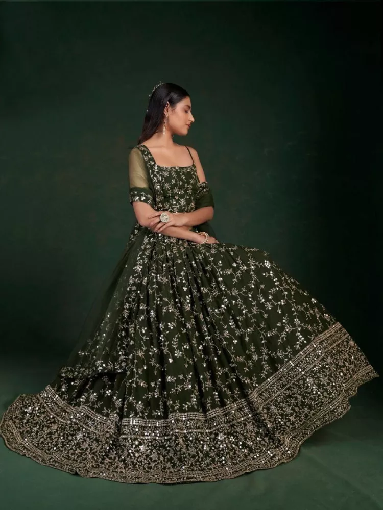 Unique Light Mehendi Malay Silk Base Mehndi Wear Designer Lehenga Choli –  Kaleendi