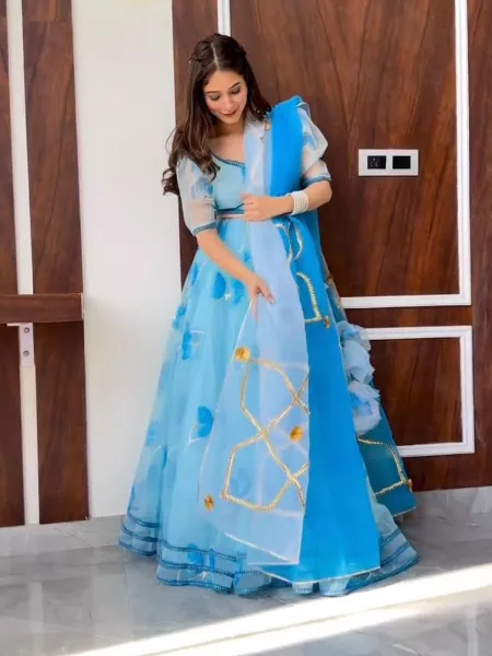 👗DRESS TYPE: NAIRA CUT SUIT SET Price: 45 SGD 👗 *GOWN FABRIC: REYON WITH  EMBROIDERY DESIGN WORK, WITH CUPS* *🧣DUPPTA: GEORGEE... | Instagram