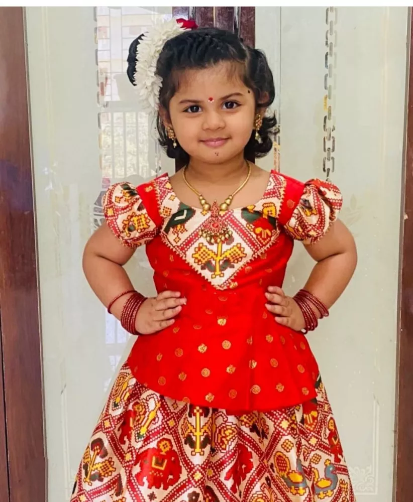 Amazon.com: ETHNIC EMPORIUM Indian Multi Indian kids Lehenga Choli Girls  printed Kids Dress 3031 K22 (1, 6-7 yrs): Clothing, Shoes & Jewelry