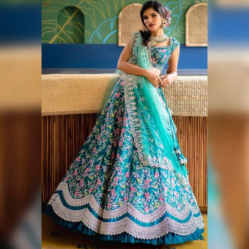 Gunj Fashion Embroidery Designer Indian Bridal Lehenga Choli Collection at  Rs 7650 in Surat