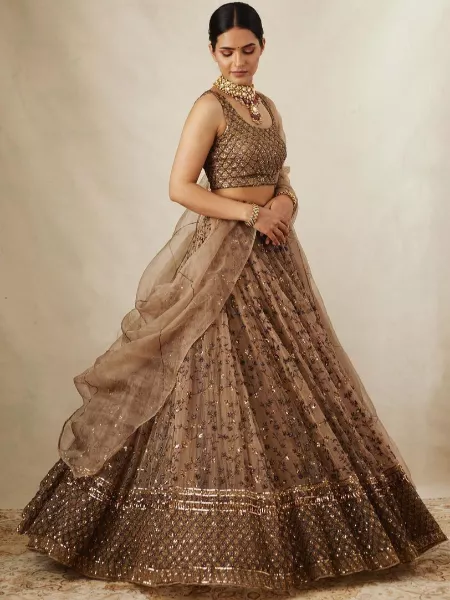 Buy Indian Bridal Lehenga Choli USA, Traditional Designer Wedding Lehengas  Online UK: Golden and Magenta