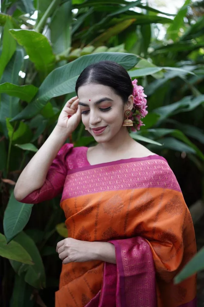 Kerala Saree Blouse Designs- Gorgeous and Trendy Kerala Saree Blouse Neck  Designs to try this year