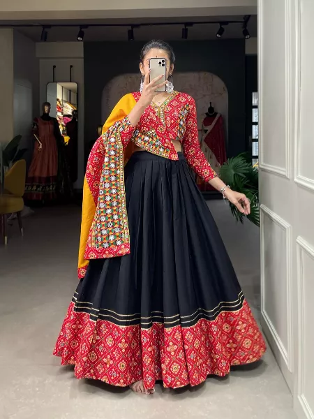 Navaratri Chaniya Choli With Traditional Gamthi and Mirror Work in Black with Purse 6 Meter Flair