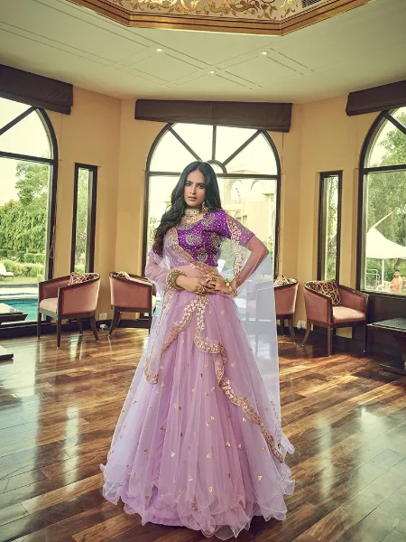 This bride wore a light purple lehenga for her day wedding in Mussoorie! -  Times of India