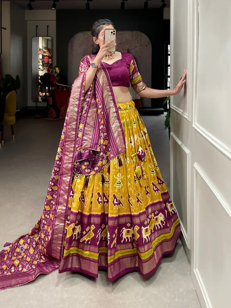 Navratri Chaniya Choli in Pink Tussar Silk With Leriya Print and