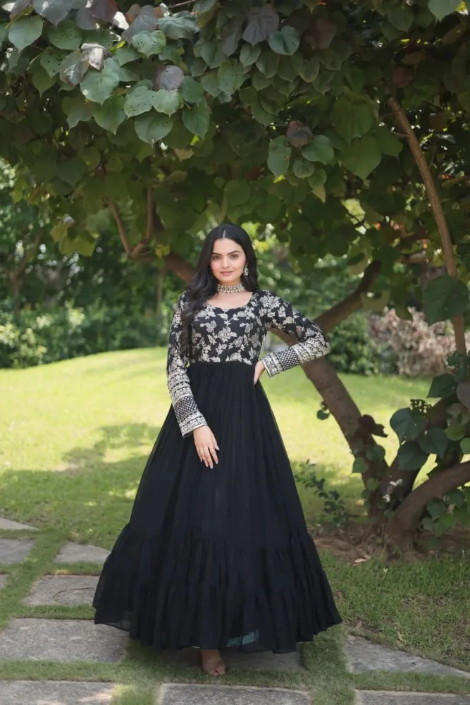 Plain Black Color Gown With Printed Organza Dupatta – Vastra Shop