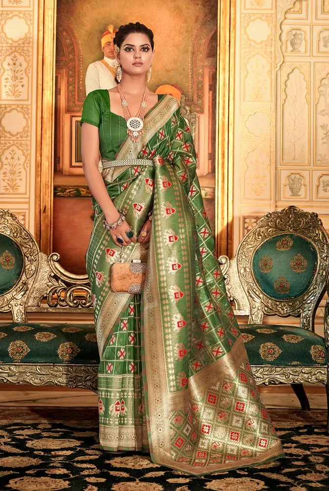 Mehandi Green Plain Georgette Saree – Leemboodi