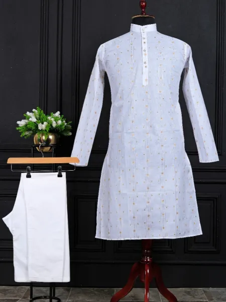 White Color Men's Kurta Pajama Set in Pure Cotton With Weaving Work