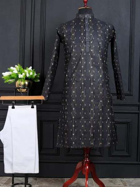 Black Color Men's Kurta Pajama Set in Pure Cotton With Weaving Work