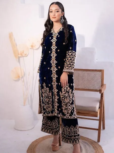 Indian Pakistani Suit in Navy Blue Velvet With Sequins Embroidery Eid Dress