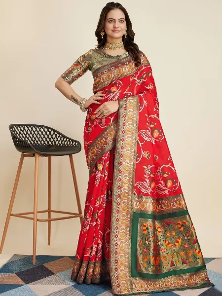 Pure Kanjivaram Silk Saree in Red With Beautiful Weaving and Blouse