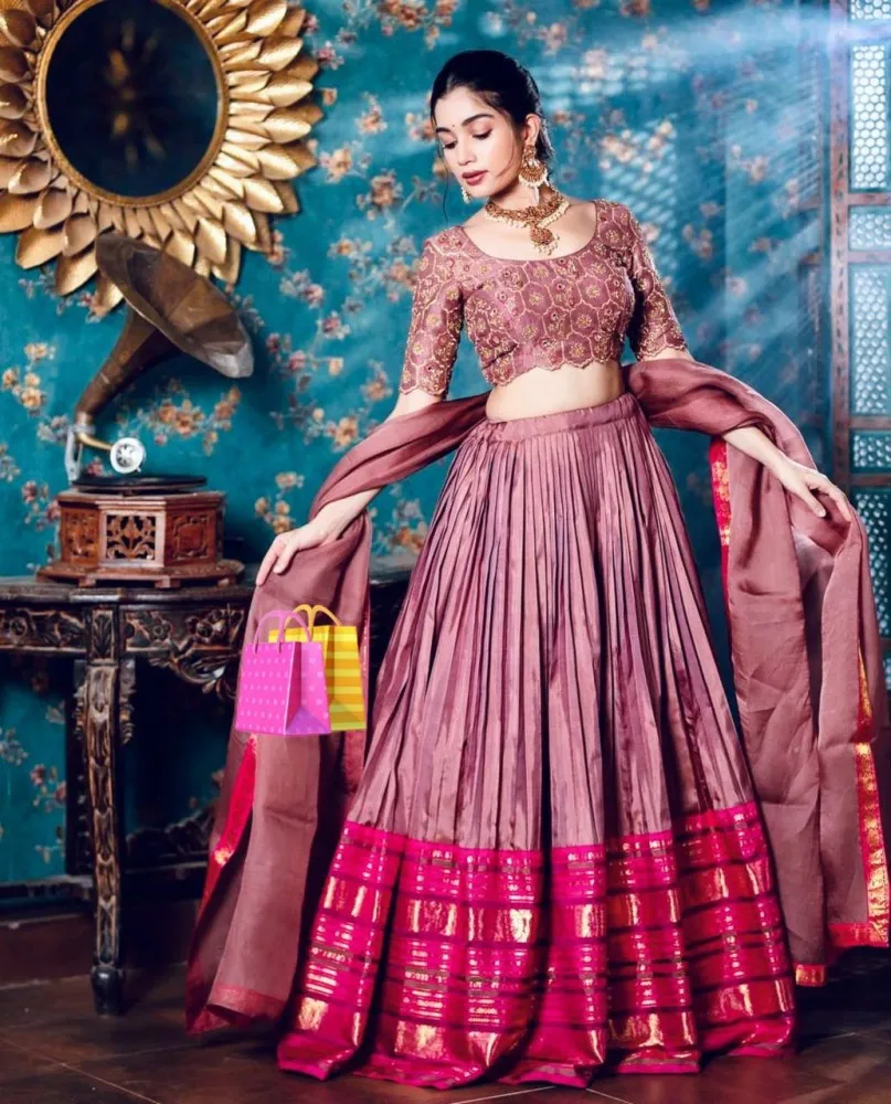 From Samantha Ruth Prabhu to Tamannaah Bhatia: Best celeb-inspired lehengas  for South Indian brides | Times of India