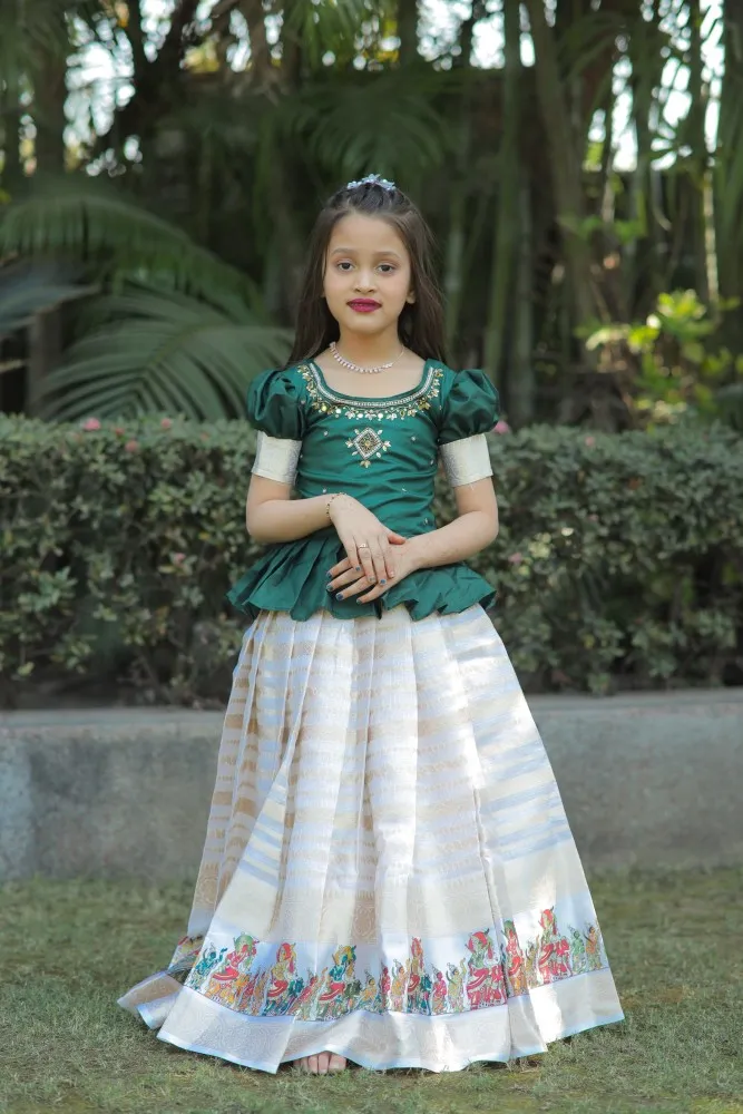 New Trending Patola Silk Stitched Lahenga Choli With Dupatta for  Marriage/festive Season Kids Lehenga Choli, Girl's Lehenga Choli, Kid Dress  - Etsy