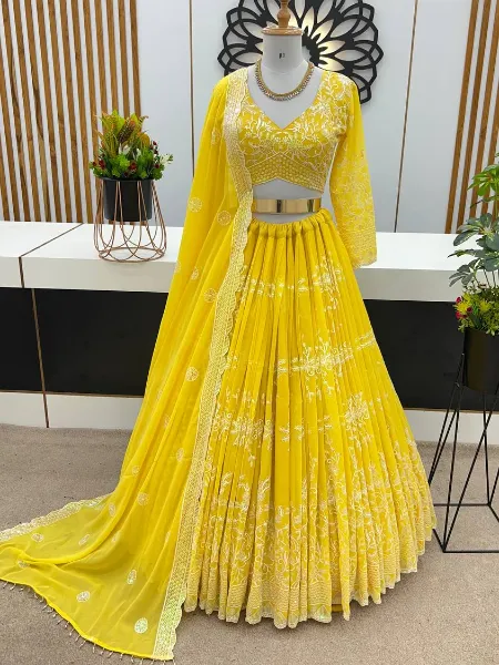 Yellow Color Bridal Lehenga Choli Ready to Wear Haldi Lehenga in Yellow With Heavy Work