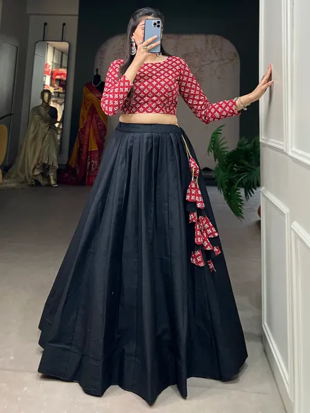 Black Ready to Wear Lehenga Choli in Pure Cotton With Printed Blouse